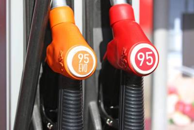 Цены на бензин в России начали стремиться к среднеевропейским