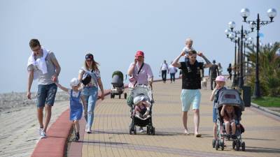 В России предлагают особые условия туристического кешбэка для многодетных семей