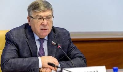 В Совфеде рассказали, могут ли уволить за отказ от вакцинации в Москве