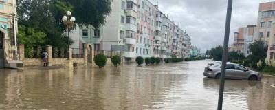Из-за ливня в Керчи оказались подтопленными 12 домов и больница