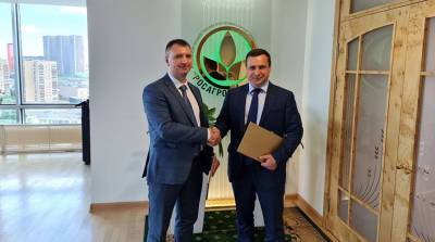 "АМКОДОР" и "Росагролизинг" подписали соглашение о сотрудничестве