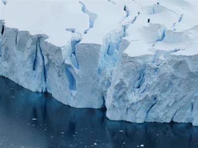 Ученые обеспокоены ускоренным таянием ледника Пайн-Айленд в Антарктиде
