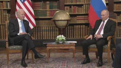 Игра в "Зарницу": Владимир Путин и Джо Байден провели свой первый саммит