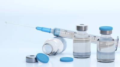 Песков назвал правильным решение об обязательной вакцинации в ряде регионов РФ