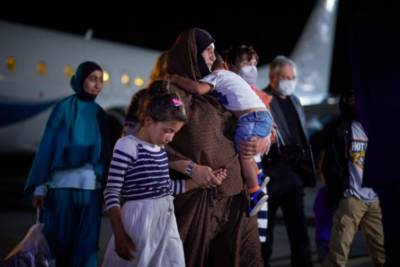 Женщину с семью детьми, которая находилась в лагерях закрытого типа в Сирии, вернули в Украину