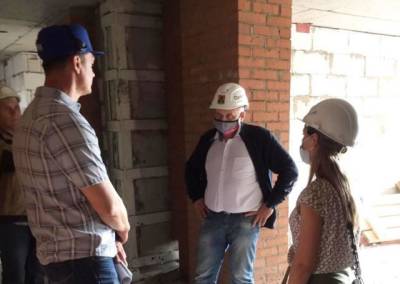 Замгубернатора Кузбасса проверил ход работ на стройплощадке ЖК «Старт»