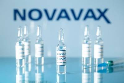 Вакцина Novavax более чем на 90% эффективнее других — Reuters (видео)