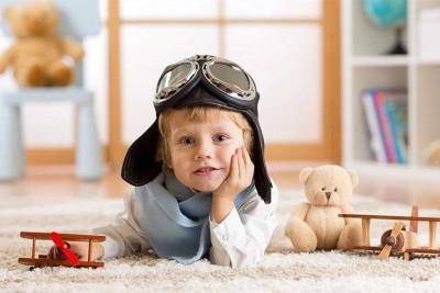Как приучить маленького ребенка убирать игрушки: три проверенных способа