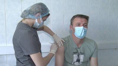 Кремль: речь об обязательной вакцинации не идет, но темпы добровольной недостаточны