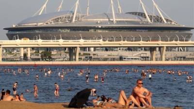«Перекрытия экстремумов»: антициклон принесет в Петербург аномальную жару