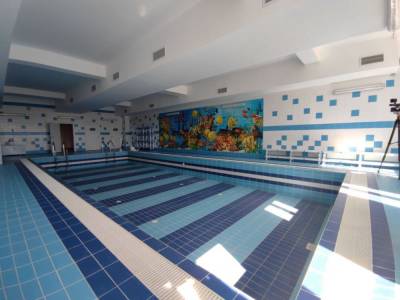 В Стрельне открылась новая поликлиника с бассейном