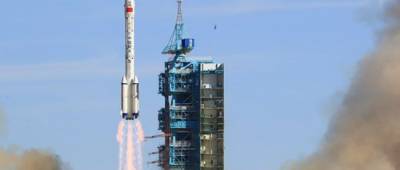 Китай впервые за пять лет запустил пилотируемую миссию в космос
