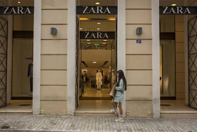 Марке Zara объявили бойкот в сети после оскорбления ее сотрудницей целого народа