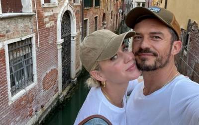 Пицца и поцелуи: Орландо Блум и Кэти Перри улетели в Италию