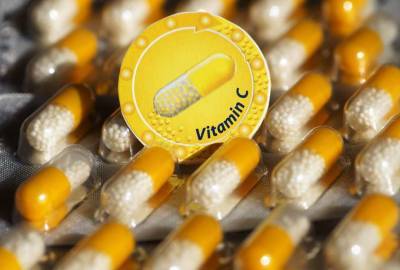 Медики назвали неожиданные побочные эффекты приема витамина С