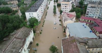 Около 20 тысяч крымчан остались без воды из-за затопления насосных станций