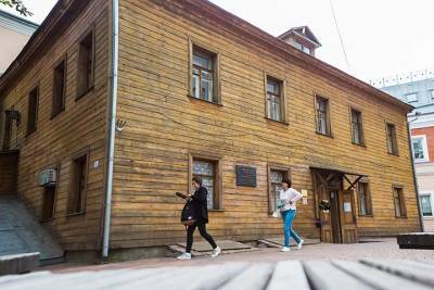 Музей Есенина пригласил горожан на экскурсии «На московских изогнутых улицах»