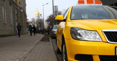 Калининградских перевозчиков и водителей такси не обяжут прививаться от COVID-19 по примеру Подмосковья