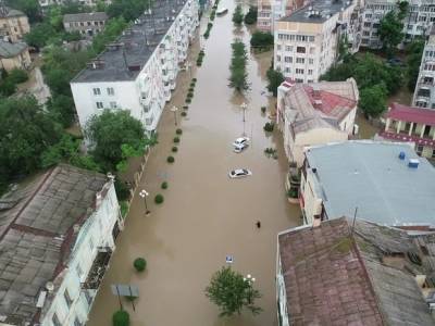 Режим ЧС из-за потопа в Керчи ввели на всей территории Крыма (фото, видео)