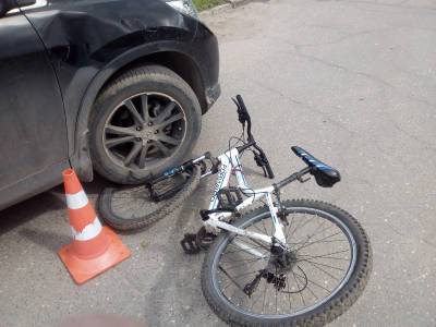 В Смоленске сбили подростка на велосипеде