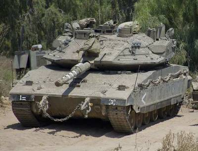 Армия Израиля из танков обстреляла опорный пункт в Сирии