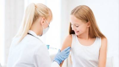 Абсолютно безопасны: как в России проверяют вакцины от коронавируса?