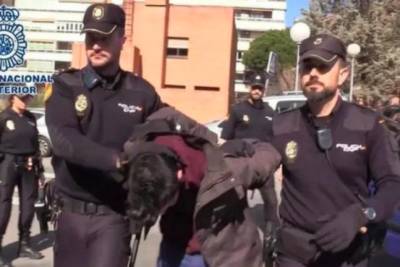 Испанца приговорили к 15 годам за убийство и поедание плоти своей матери