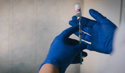 В Минздраве решат вопрос о вакцинации от коронавируса беременных
