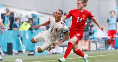 Футболисты сборной Бельгии победили соперников из Дании на Евро-2020