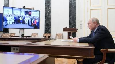 Кадровый резерв: Путин напомнил будущим управленцам о служении России