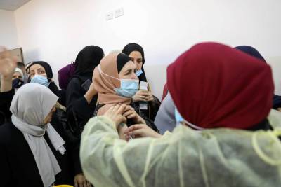 Израиль отправит палестинцам 1.2 миллиона доз вакцины Pfizer