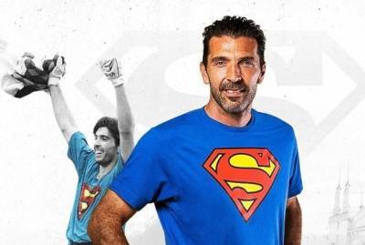 Легендарный вратарь Буффон стал суперменом, вернувшись в родной клуб