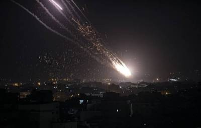 Сирены воздушной тревоги звучат в граничащих с сектором Газа районах Израиля