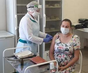 В МОЗ объяснили, какой вакциной прививаться от коронавируса беременным украинкам