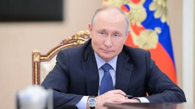 Путин пообщался с выпускниками программы развития кадрового управленческого резерва