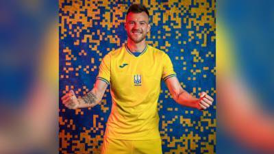 Украинец Ярмоленко оригинально ответил на жест Роналду против спонсоров Евро-2020