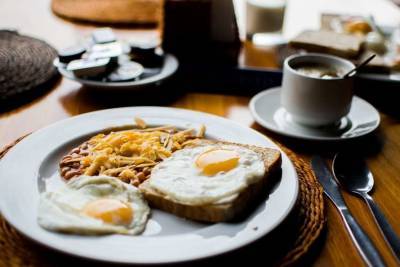 Чем опасен отказ от завтрака, рассказали ученые