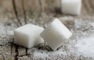 В Украину завозят все больше импортного сахара
