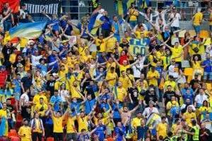 Болельщики скандировали «Путин - х...ло» во время матча сборной Украины с Македонией. ВИДЕО