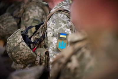 Сутки на Донбассе: боевики 9 раз открывали огонь, ранен украинский воин