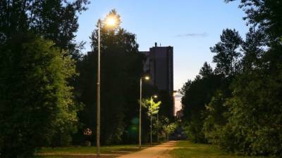 До конца года в Петербурге установят 50 тысяч новых светодиодных фонарей