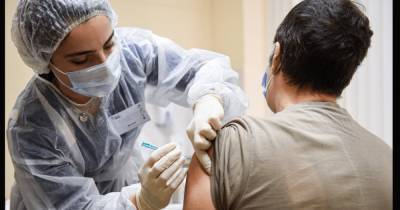 Минздрав не использовал 41% денег, выделенных с начала года на вакцинацию от коронавируса