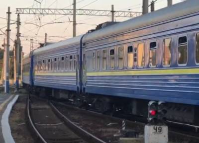 Трагедия в поезде "Укрзализныци", женщину спасти не удалось: первые подробности