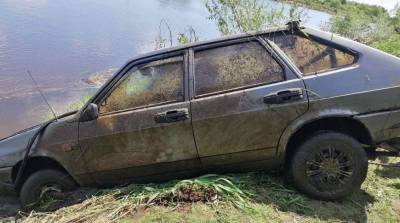 В Чечерске пропал мужчина - его нашли утонувшим в своем авто
