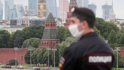 В Москве из-за COVID-19 ограничат массовые мероприятия и закроют фан-зоны