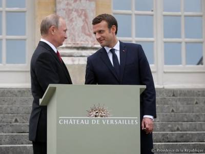 Глава МИД Франции считает, что санкции против России нужно сохранить при одновременном диалоге с ней