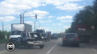 В Пензе двух человек увезли в больницу с места ДТП на Ульяновской