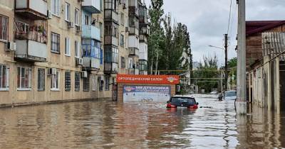 Потоп в Крыму: в оккупированных Ялте и Керчи обесточены десятки домов, людей эвакуируют