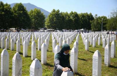 Здравко Кривокапич - Парламент Черногории уволил министра за отрицание геноцида в Сребренице - unn.com.ua - Киев - Сербия - Черногория