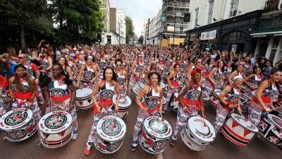 Крупнейший в Европе уличный карнавал вновь отменили из-за пандемии